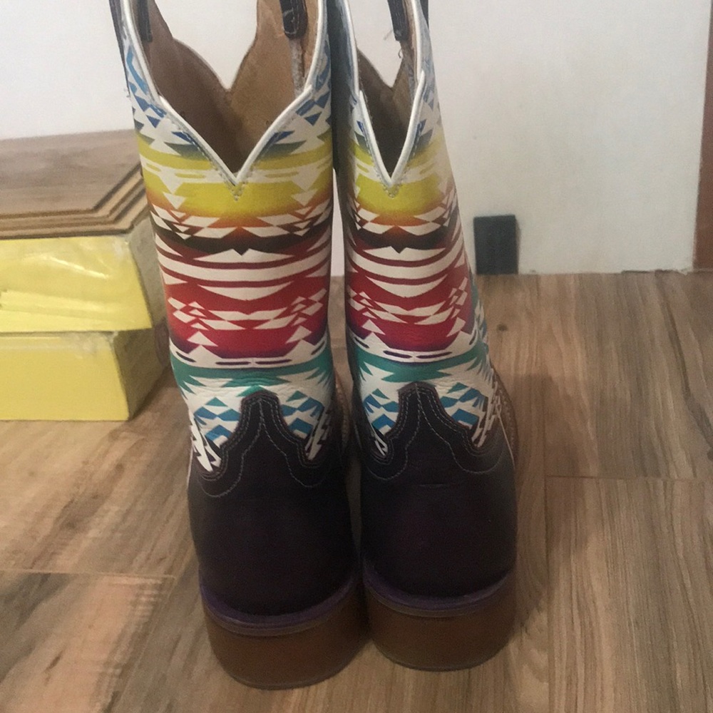 Cinch boots - Picture 2 of 3